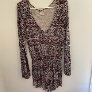 Billabong multicolored long sleeve romper